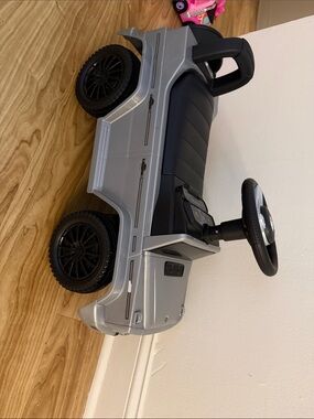 Kids Ride-On Push Car in Silver and Black - Sturdy Toddler Vehicle
